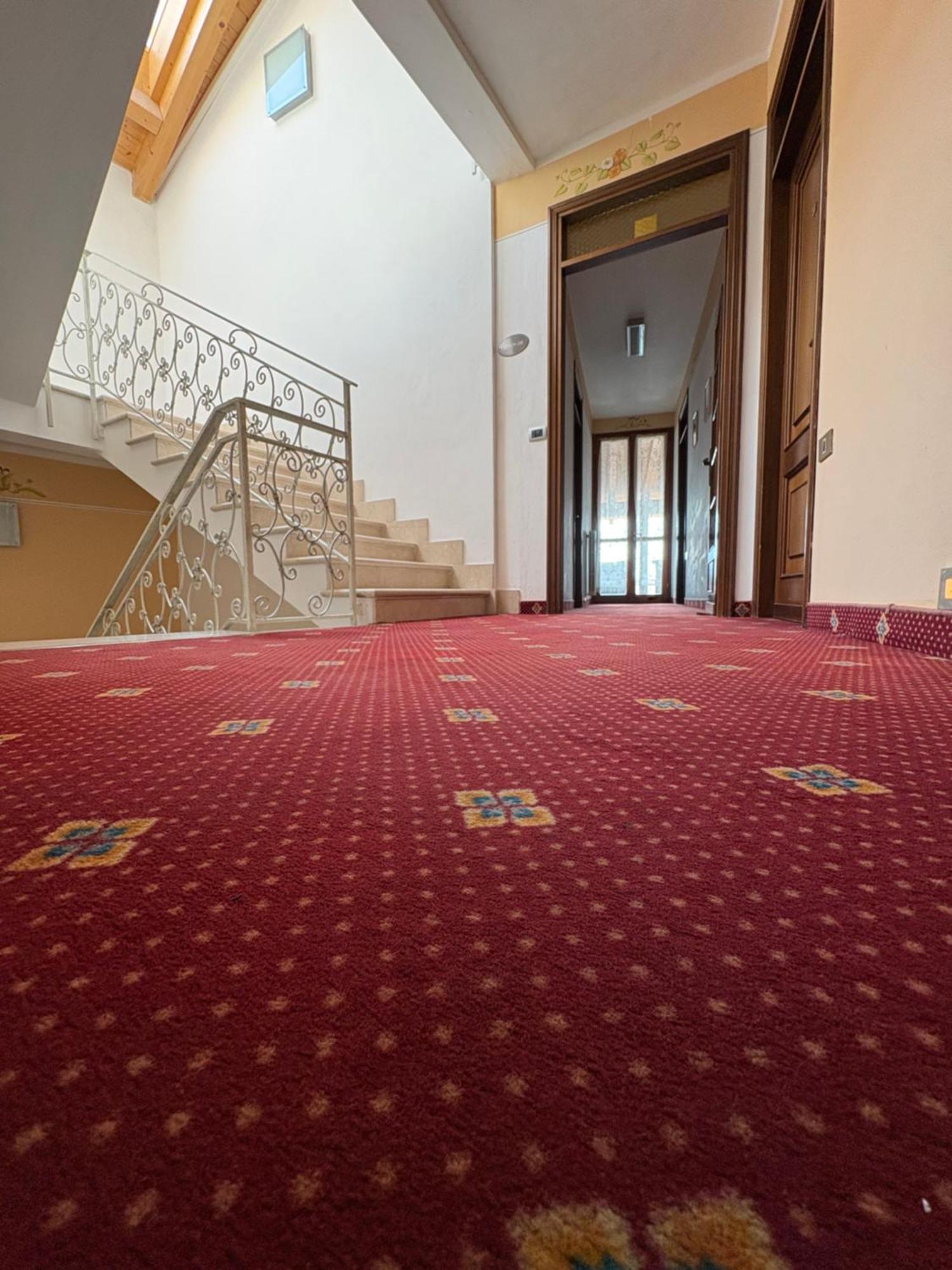 Garni Hotel Tignale Ngoại thất bức ảnh
