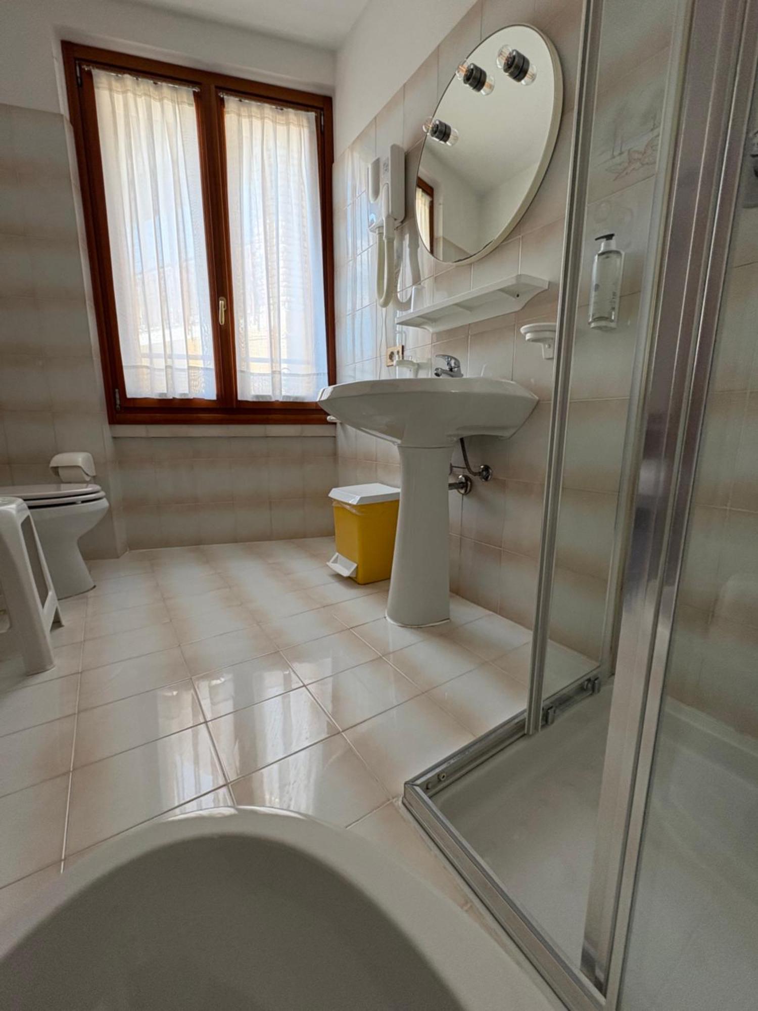 Garni Hotel Tignale Ngoại thất bức ảnh